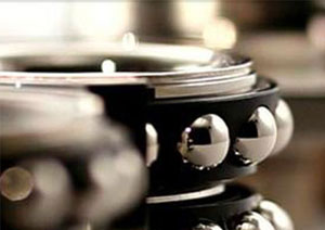 軸承的損傷占了無(wú)效方法的絕大多數(shù)，那麼該怎樣留意呢？